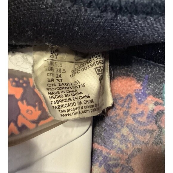 Nike LeBron 18 XVIII Purple Basketball Shoes Youth Size 6 - Picture 9 of 9